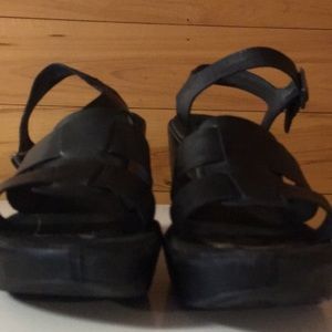 Korks wedge sandals